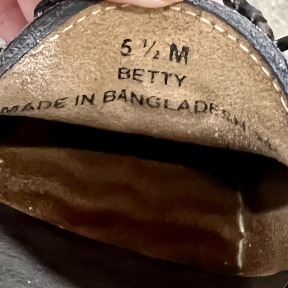 Impo Betty Brown Snake Print Leather Embossed Driving Loafer Flats Size 5.5 - Picture 7 of 10